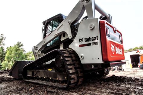 bobcat t740 skid steer specs